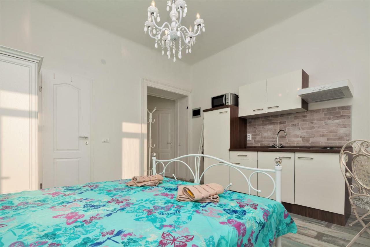 Main Square Apartments With Sea View PUY 외부 사진