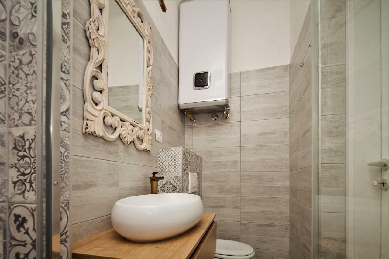 Main Square Apartments With Sea View PUY 외부 사진